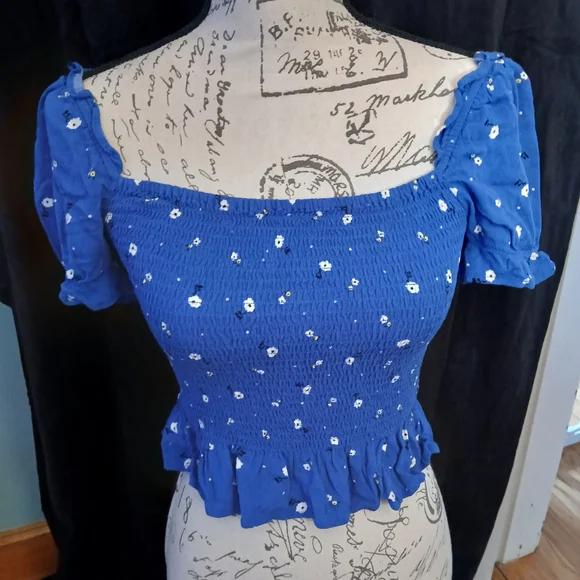 Elodie (Anthropology) Royal Blue Floral Smocked Puff-Sleeve Crop Top - Picture 1 of 4